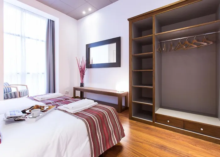Serennia Apartamentos Ramblas - Plaça Catalunya