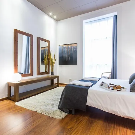 Serennia Apartamentos Ramblas - Placa Catalunya Barcelona Room photo