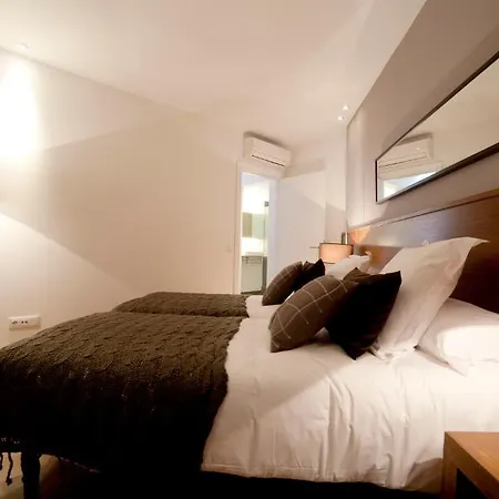 Serennia Apartamentos Ramblas - Placa Catalunya Barcelona Room photo