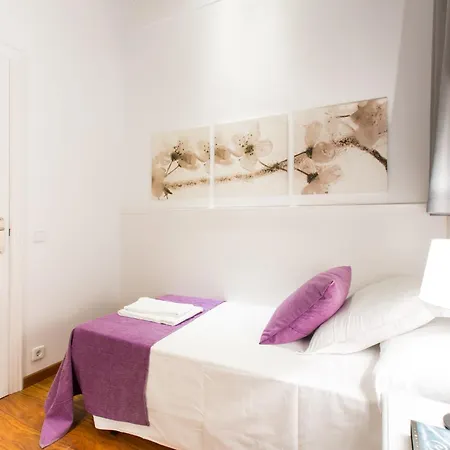 Serennia Apartamentos Ramblas - Placa Catalunya Barcelona Room photo