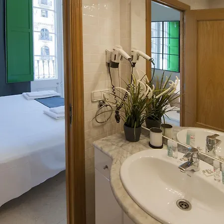Serennia Apartamentos Ramblas - Placa Catalunya Barcelona Exterior photo