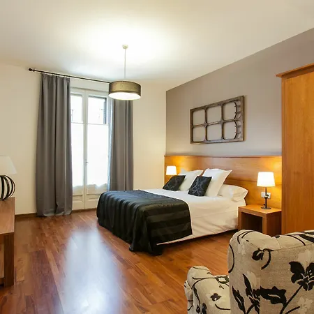 Serennia Apartamentos Ramblas - Placa Catalunya Barcelona Exterior photo