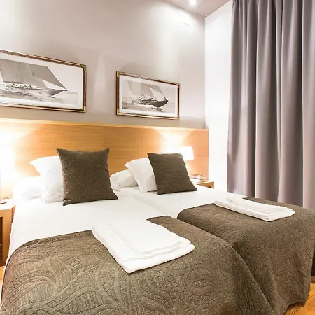 Serennia Apartamentos Ramblas - Placa Catalunya Barcelona Exterior photo